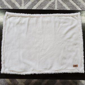 Ugg Standard Pillowcase in Snow